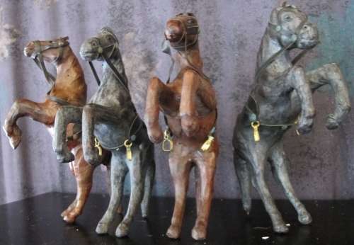 BOX SPECIAL - LEATHER HORSE`S FIGURINES