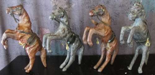 BOX SPECIAL - LEATHER HORSE`S FIGURINES