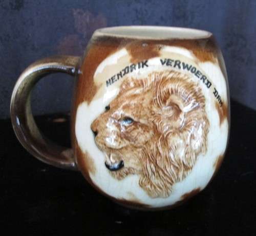 BOX SPECIAL - AFRICAN HAND CARVED SOAP STONE & OTHER