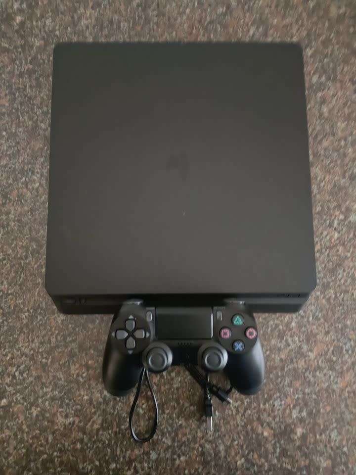 Sony PlayStation 4 Slim 500GB