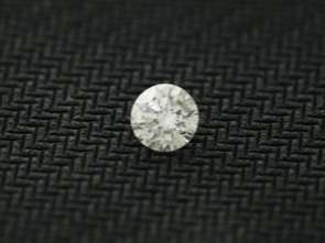 CERTIFIED Gleaming D SI3 .56 ct Round Brilliant Diamond {* VALUATED @ R13400 }