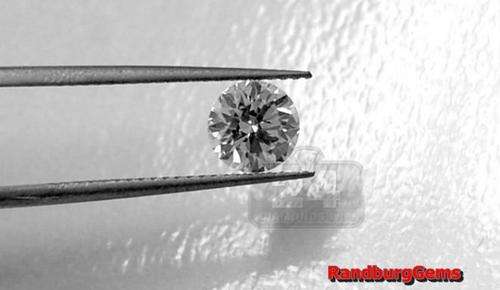 BEAUTIFUL EYECLEAN * CERTIFIED ** 1.00 ct G COLOUR DIAMOND STARTING AT R1 !! DONT DELAY BID !!