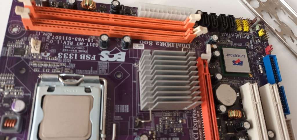 ECF FSB 1333 Dual G31T-M7 DDR2 Motherboard.