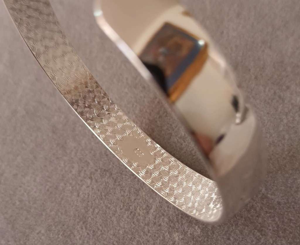 Sterling Silver Open Cuff Bangle. 21.6g. 60mm.