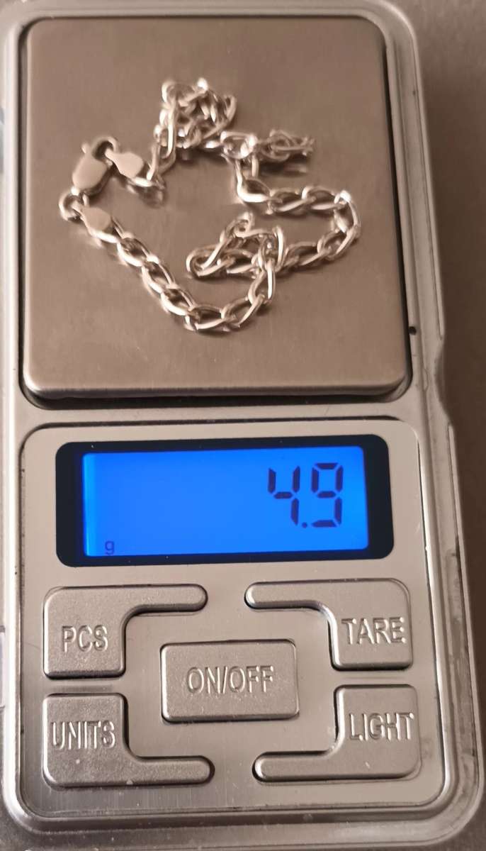 100% Silver Bracelet. 4.9g. 19.5cm.