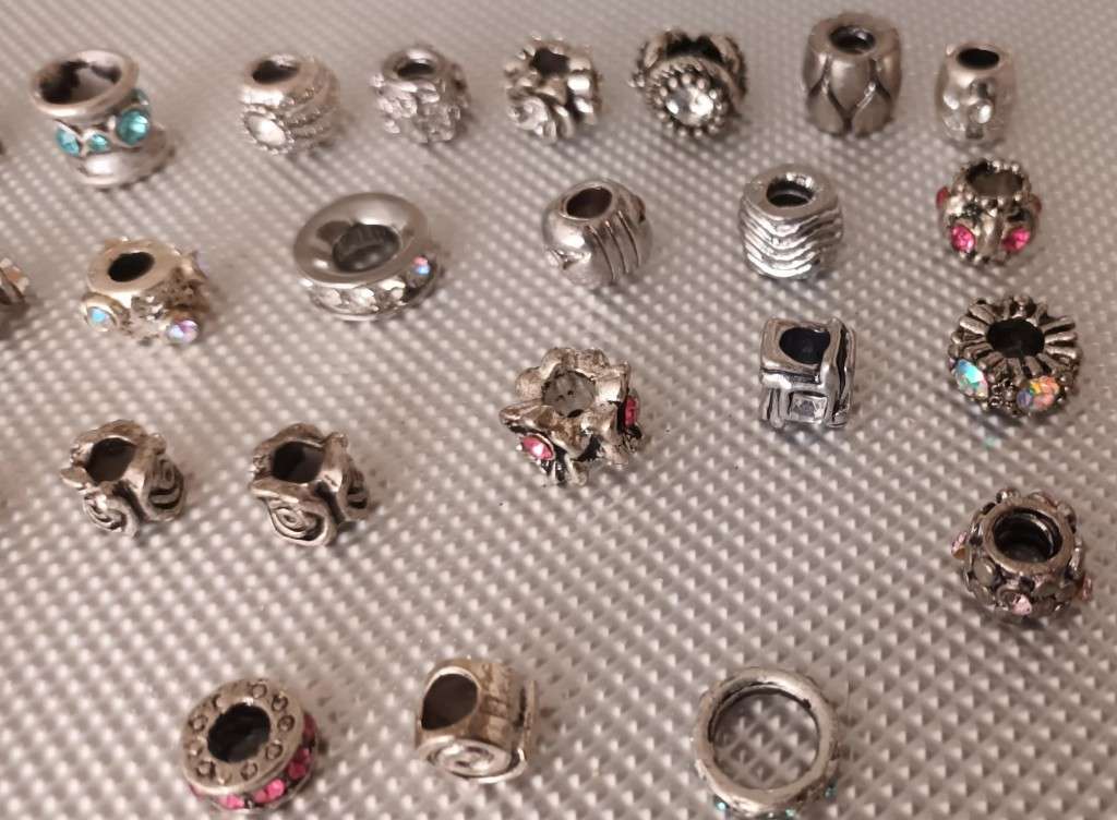 Pandora compatible Spacers. 1 Bid for the Lot.