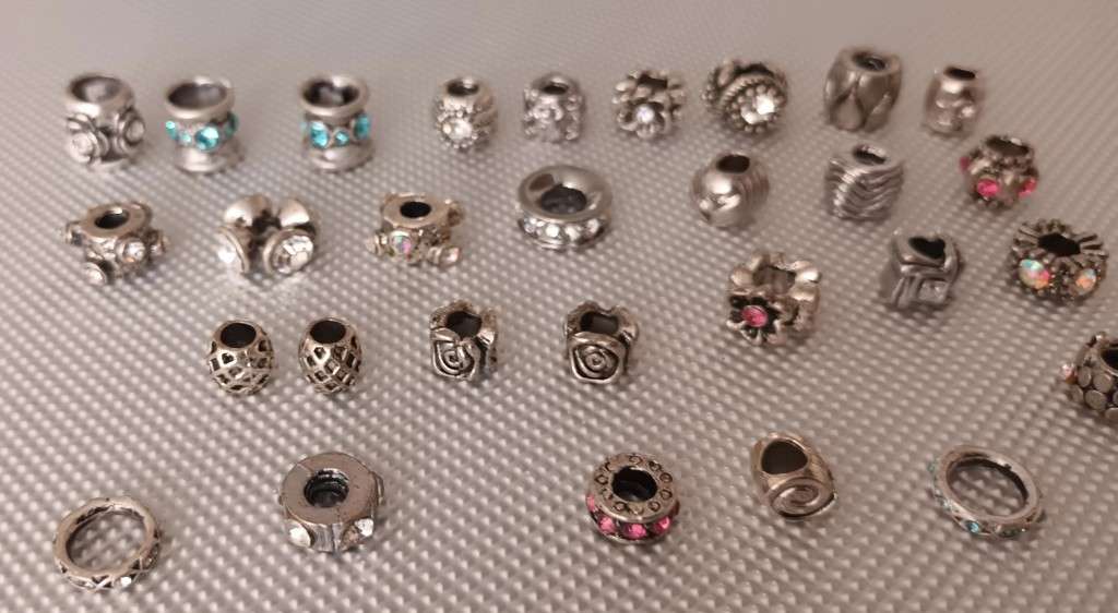 Pandora compatible Spacers. 1 Bid for the Lot.