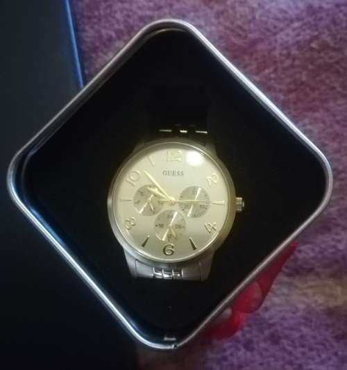 Ladies Guess Watch. Goldtone Stainless Steel .