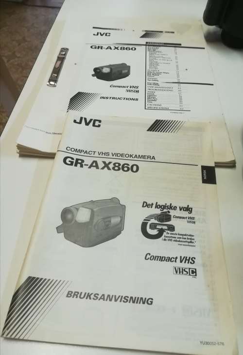JVC VIDEO CAMERA MODEL GR - AX860. COMES WITH TRIPOD AND CARRY CASE & REMOTE CONTROL.