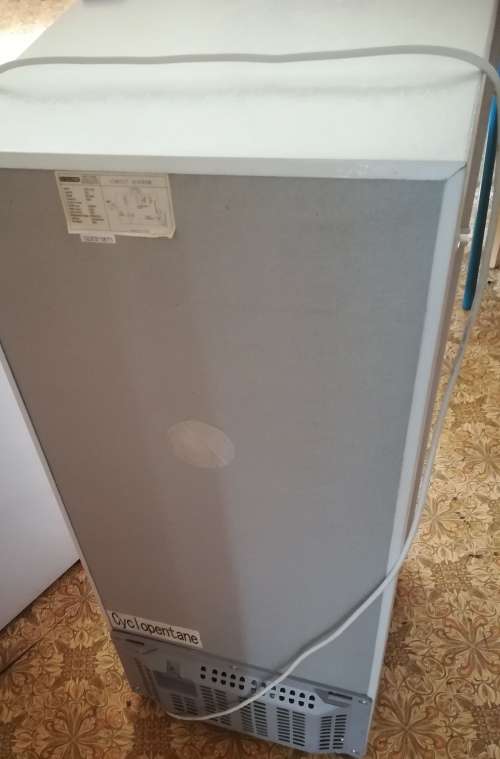 GOLDAIR 130liter doubledoor refrigerator. Like new. Length 102cm. Width 40cm. (NO DELIVERY)