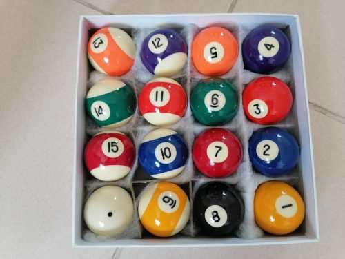 pool table balls