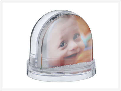 SNOW GLOBE PHOTO FRAME
