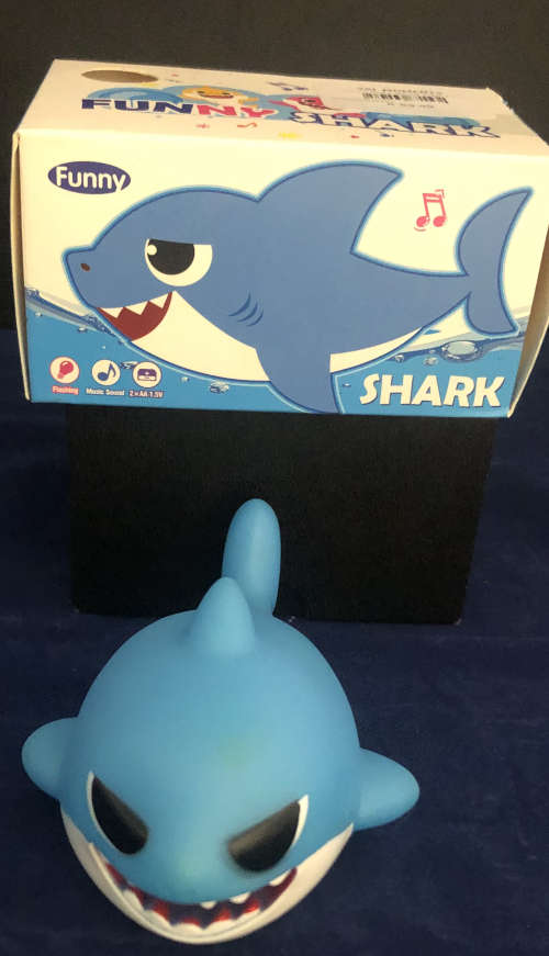 MINI BABY SHARK SINGING TOY