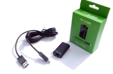 CHARGE AND PLAY KIT FOR XBOX ONE