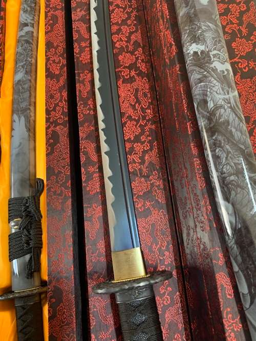 WARRIOR DRAGON SAMURAI KATANA -- FULL TANG --- BLOOD GROOVE --- BLUE SHARPENED BLADE