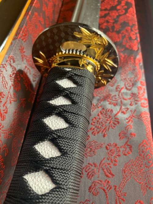 BLACK CANE LEAF SAMURAI KATANA -- FULL TANG --- BLOOD GROOVE --- SHARPENED