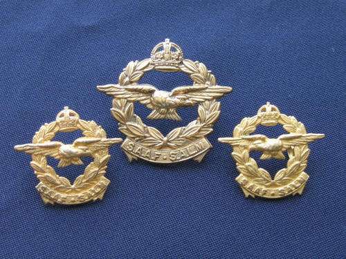 S A A F Cap and collar badges