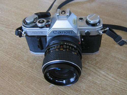 CANON AE-1 SLR BUNDLE
