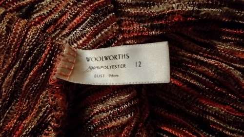 A WOOLWORTHS LADIES LONG SLEEVE TOP