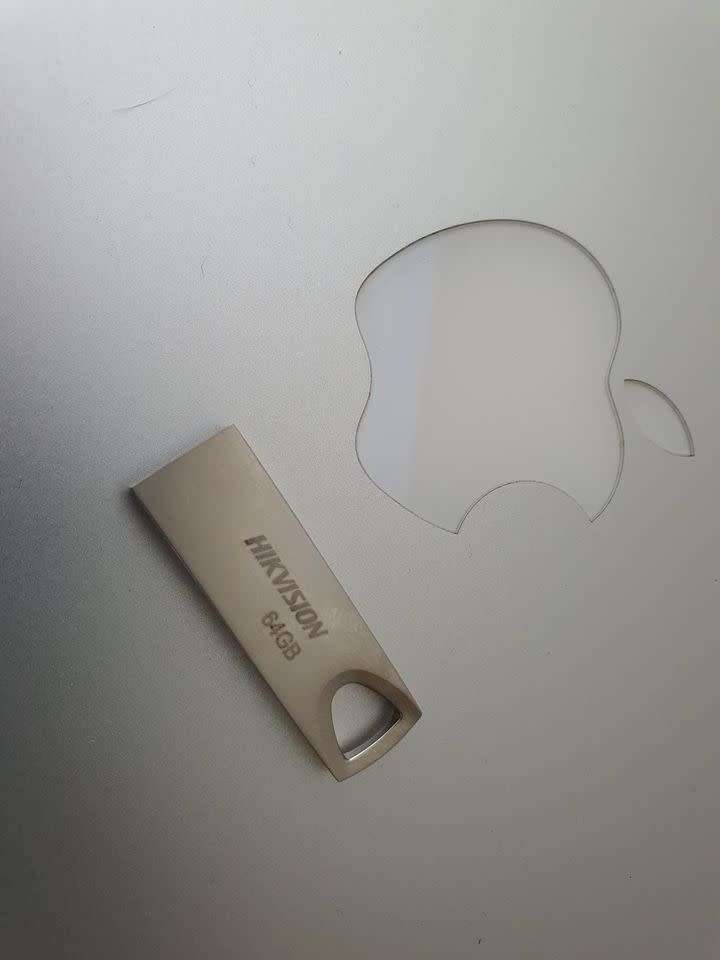 APPLE MAC OS BOOTABLE   SOFTWARE INSTALLER  ON  USB