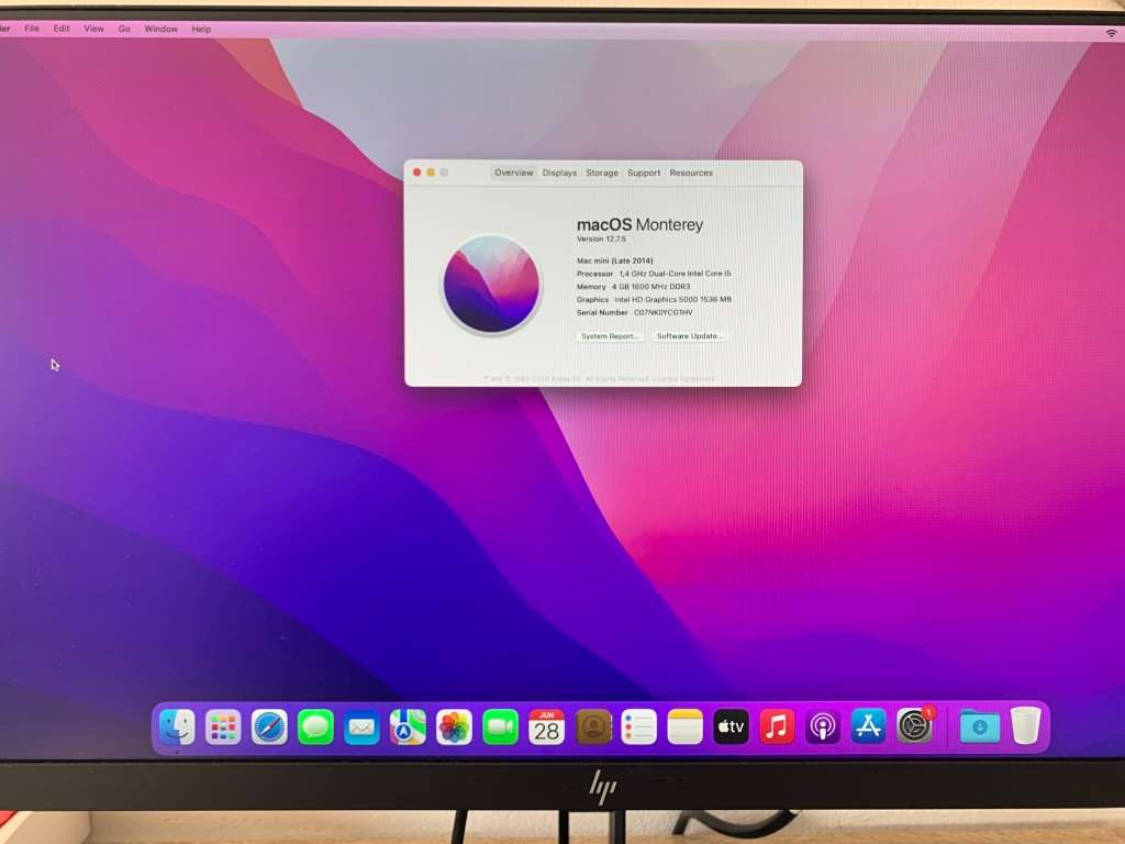 **CHRISTMAS IN JULY ** | Mac Mini | EXCELLENT Condition | SSD | Intel Core i5| 4GB RAM |Late 2014 |
