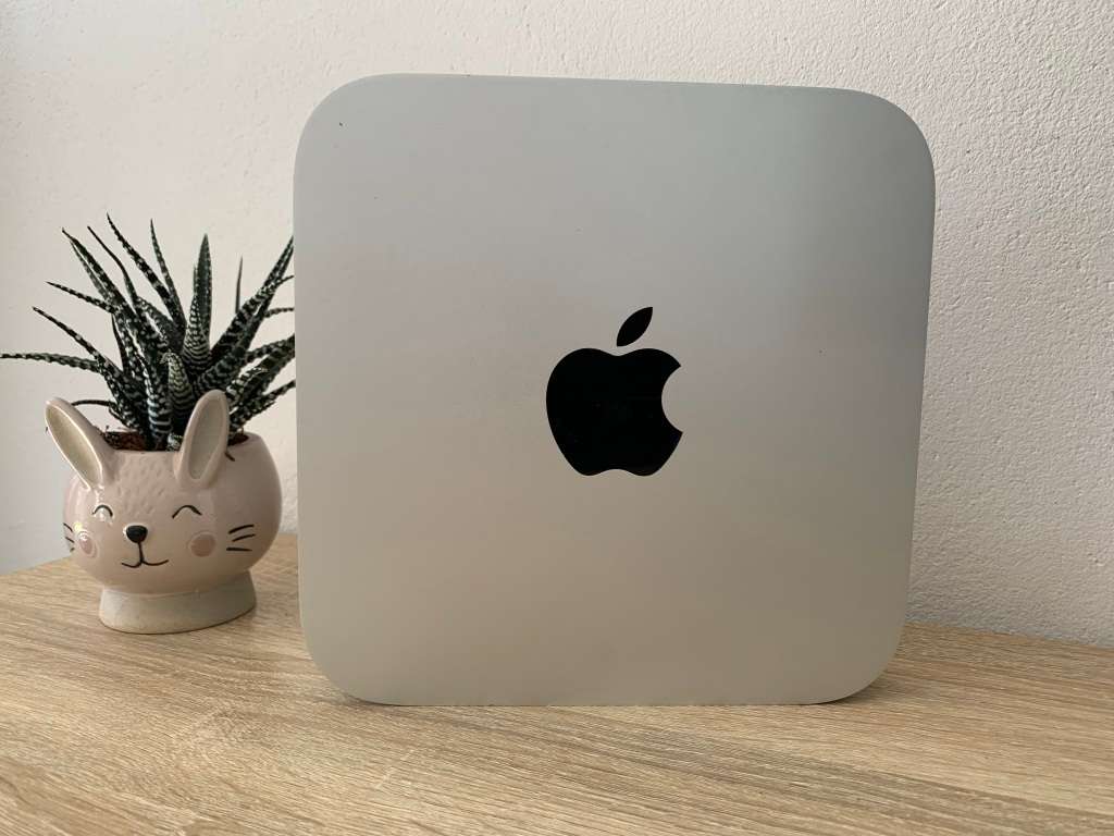 **CHRISTMAS IN JULY ** | Mac Mini | EXCELLENT Condition | SSD | Intel Core i5| 4GB RAM |Late 2014 |