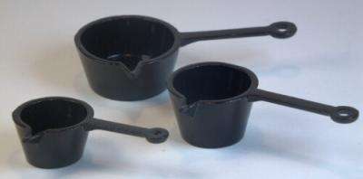 1/12TH SCALE, Dollhouse Miniature - SET OF 3 POTS
