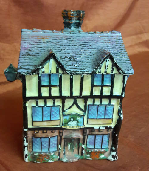 Ye Olde Swan Biscuit Jar