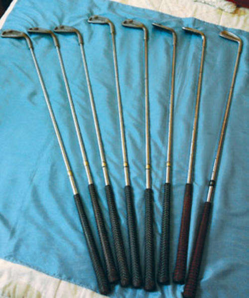 Tru-Flite by Spalding golf clubs right hand+bobby lockex2