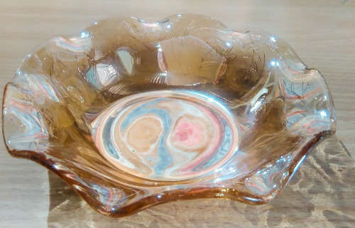 Lustre glass bowl