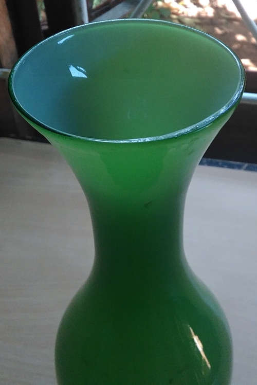 Barley twist stem cased glass vase
