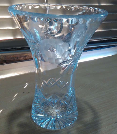 Rose cut crystal vase