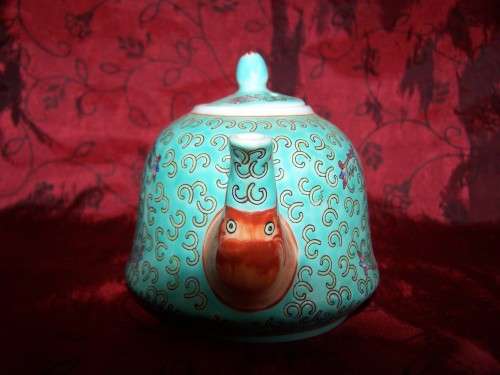 ORIENTAL TEAPOT WITH 2 CUPS