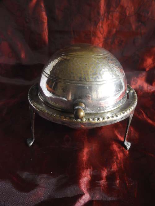 SWIVEL TOP BUTTER DISH