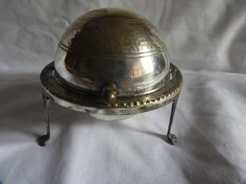 SWIVEL TOP BUTTER DISH