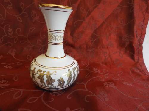 NEOFITUO  GREEK BUD VASE