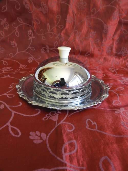 Oval plated butter dish