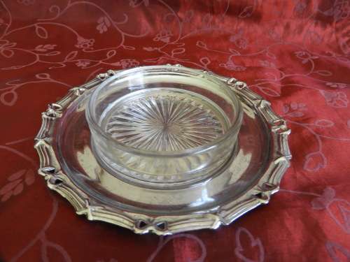 Oval plated butter dish