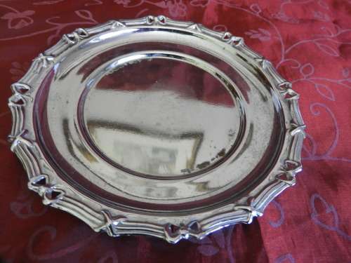 Oval plated butter dish
