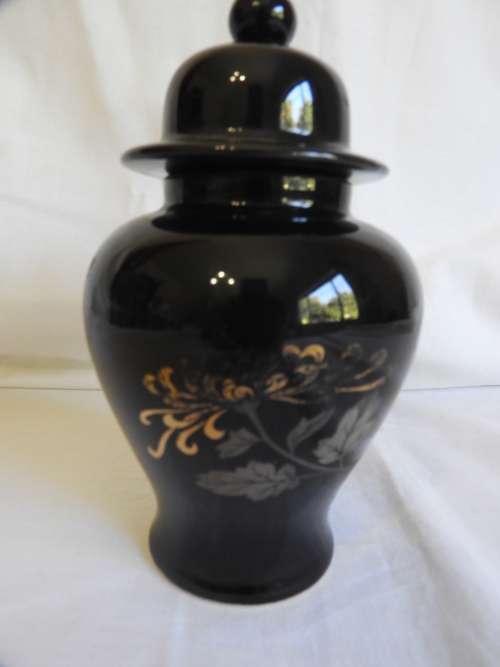 BLACK GINGER JAR
