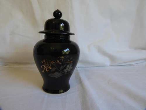 BLACK GINGER JAR