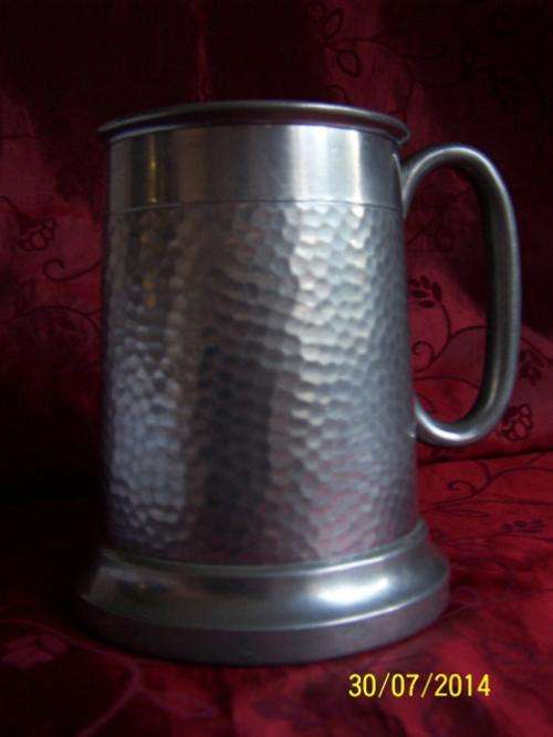 Knighthood Old English Pewter Tankard with Glass Bottom