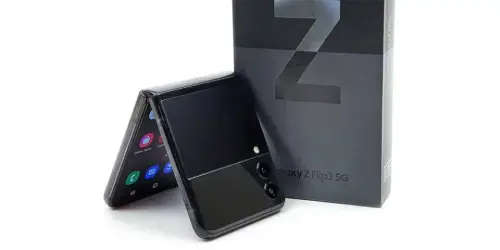 SAMSUNG GALAXY Z FLIP3 - EXCELLENT CONDITION