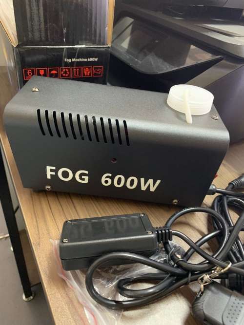 Fog machine 600W+ Remote