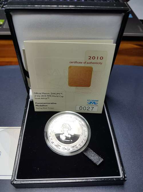 2010 FIFA SOCCER SILVER ZAKUMI PROOF R2 WITH CERTIFICATE
