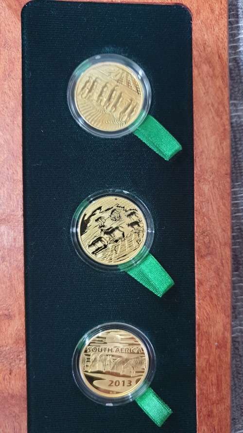 NATURA COLLECTORS SET 2011-2013, 3 PIECE 1/2 OZ PRESTIGE SET CERT 0004