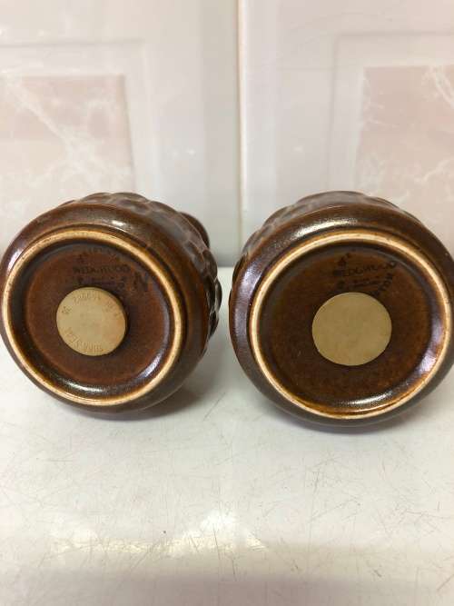 WEDGEWOOD ETURIA ENGLAND RETRO SALT AND PEPPER CELLARS