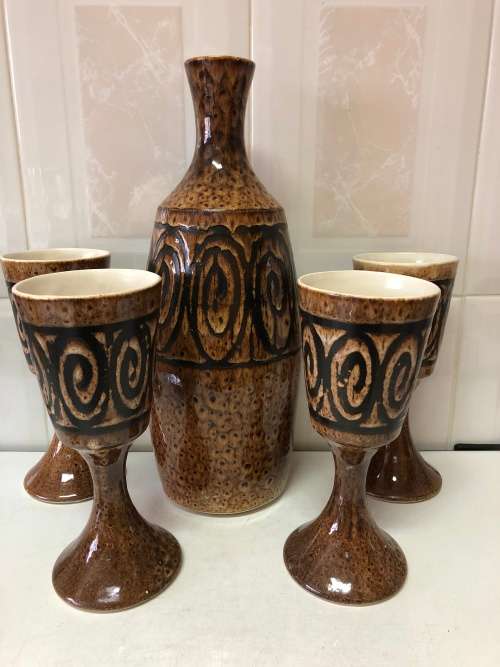 IDEN POTTERY RYE SUSSEX ENGLAND LARGE PITCHER & GOBLETS