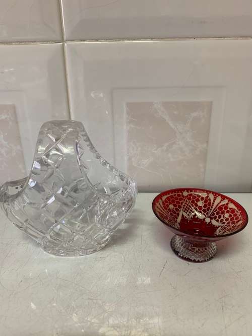 CRYSTAL BASKET VASE & RED GLASS MINIATURE VASE