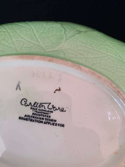 CARLTONWARE ENGLAND FRUIT/BISCUIT BOWL - LATE ENTRY!!!